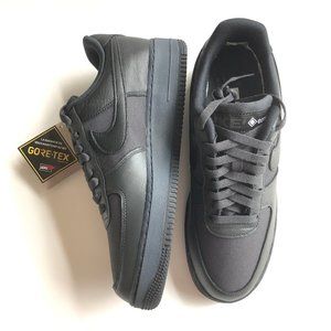 BLACK Nike AirForce 1 Gortex New, never worn.